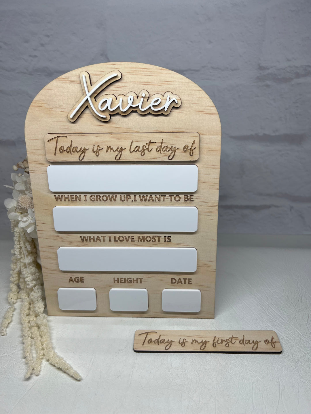 Back to school first/last day personalised board