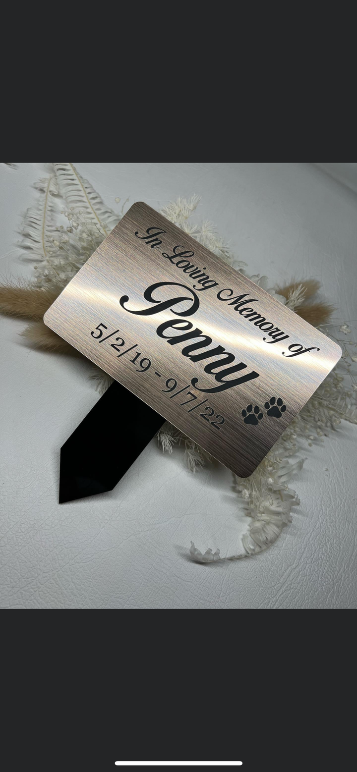 Pet memorial garden plaque