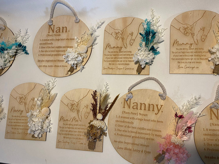 Mothers day circle/arch flower plaque