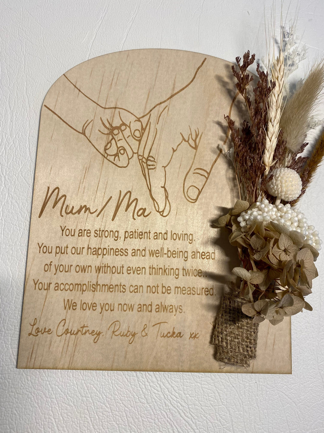 Mothers day circle/arch flower plaque